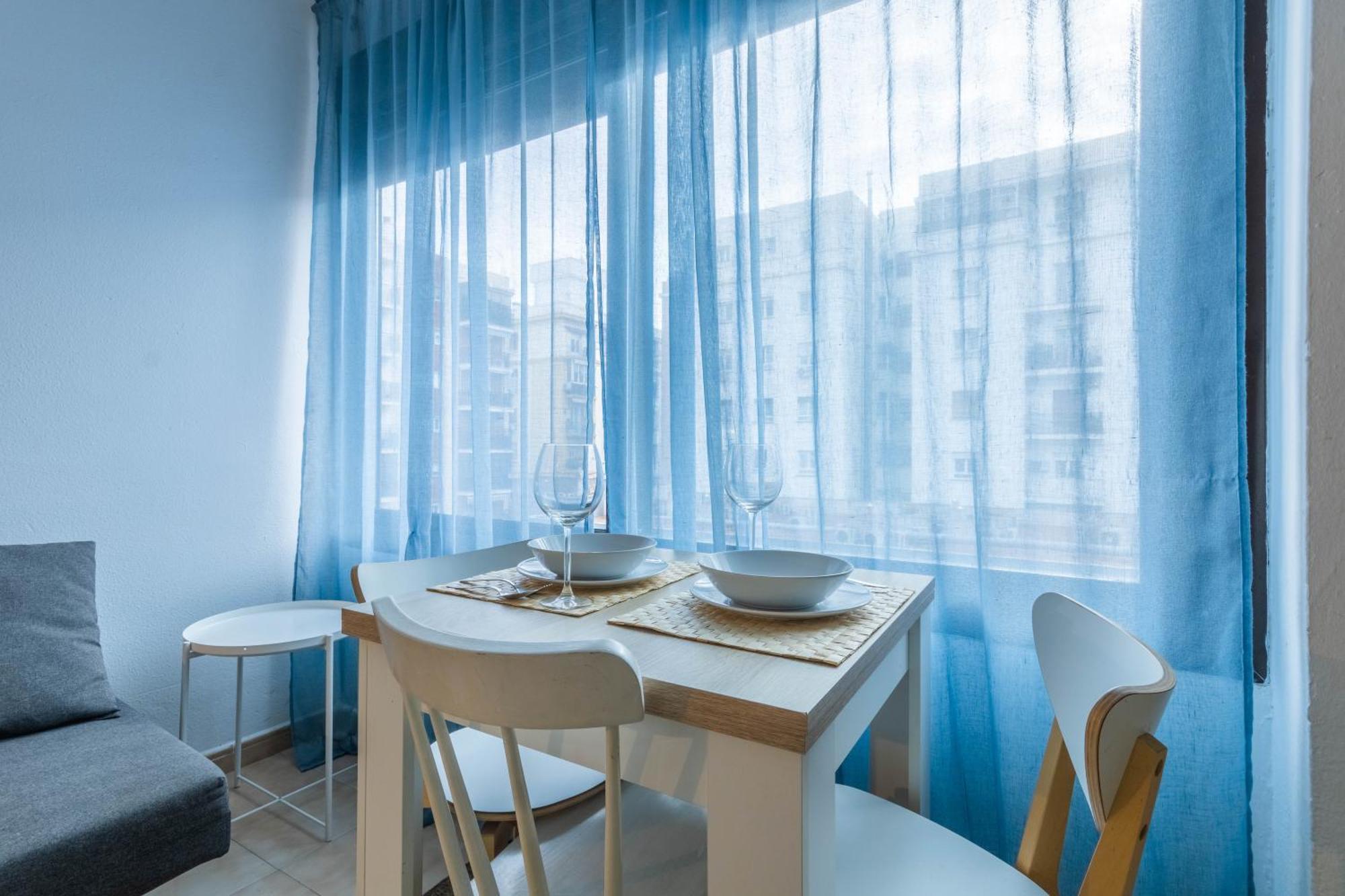 Nice And Cozy- 1Bd 1Bth- Triana 塞维利亚 外观 照片
